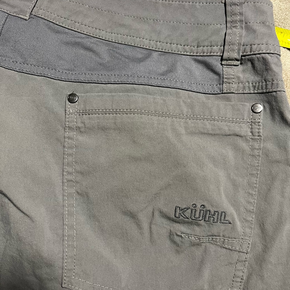 Kuhl Radikl Long Shorts, 38 (sized 36) - Picture 4 of 8